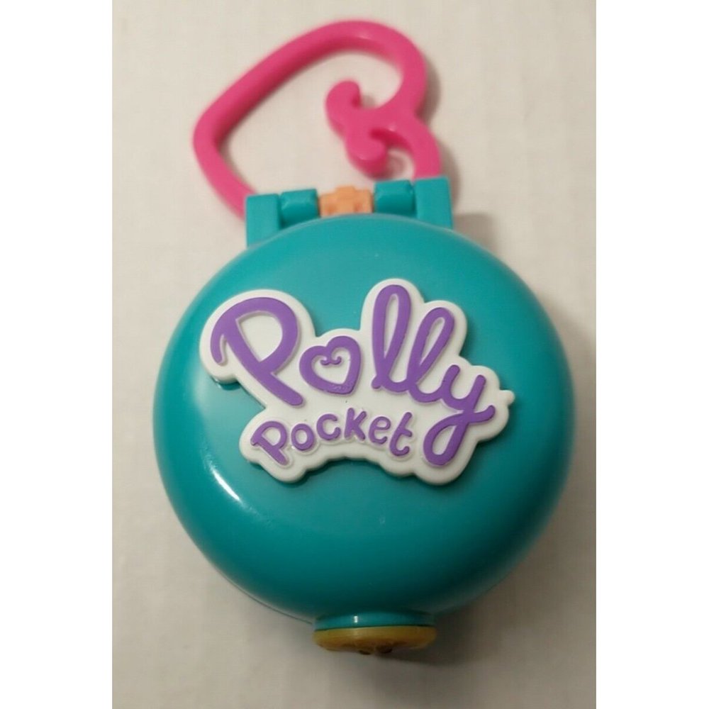 Polly Pocket Barbeque Grill Compact Toy with Doll